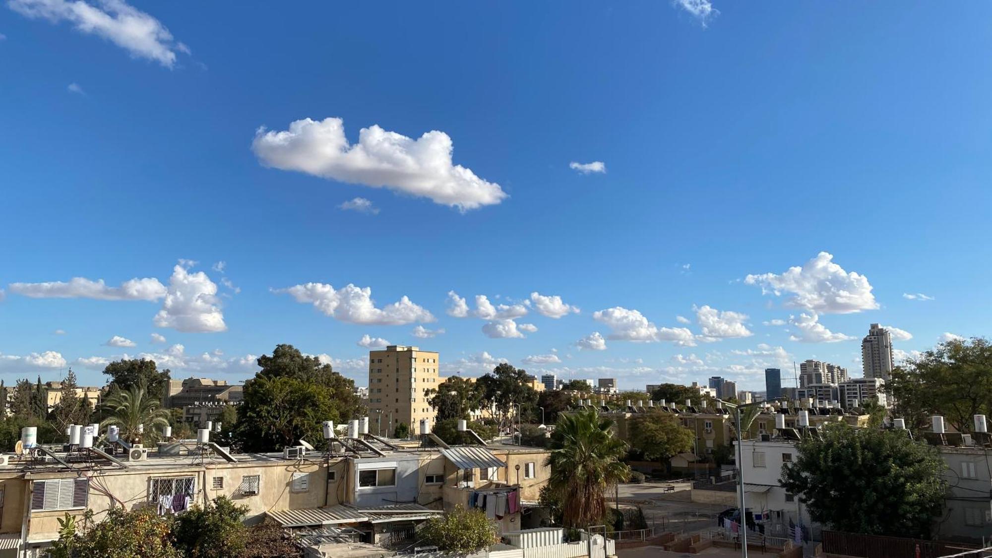 דירה יפיפיה! מיקום מעולה! אוניברסיטת בן גוריון, סורוקה, שוק, פארק! Apartment Beersheba Exterior foto